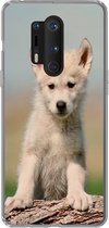 Geschikt voor OnePlus 8 Pro hoesje - Wolf - Kind - Hout - Siliconen Telefoonhoesje