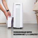 Wit apparaat met verwijderbaar waterreservoir van 3,7 liter.