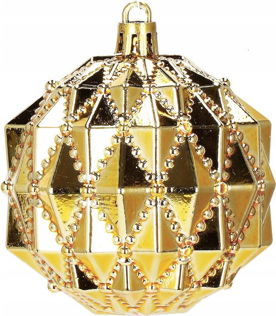 Gouden kerstbal met geometrisch patroon en parelketting versiering.
