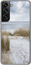 Geschikt voor Samsung Galaxy S22 Plus hoesje - Noordzee - Duinen - Water - Siliconen Telefoonhoesje