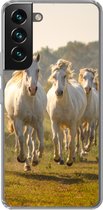 Geschikt voor Samsung Galaxy S22 hoesje - Galopperende witte paarden - Siliconen Telefoonhoesje