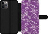 Bookcase iPhone 11 Pro Max telefoonhoesje - Paars - Wit - Marmer - Patronen - Met vakjes - Wallet case met magneetsluiting