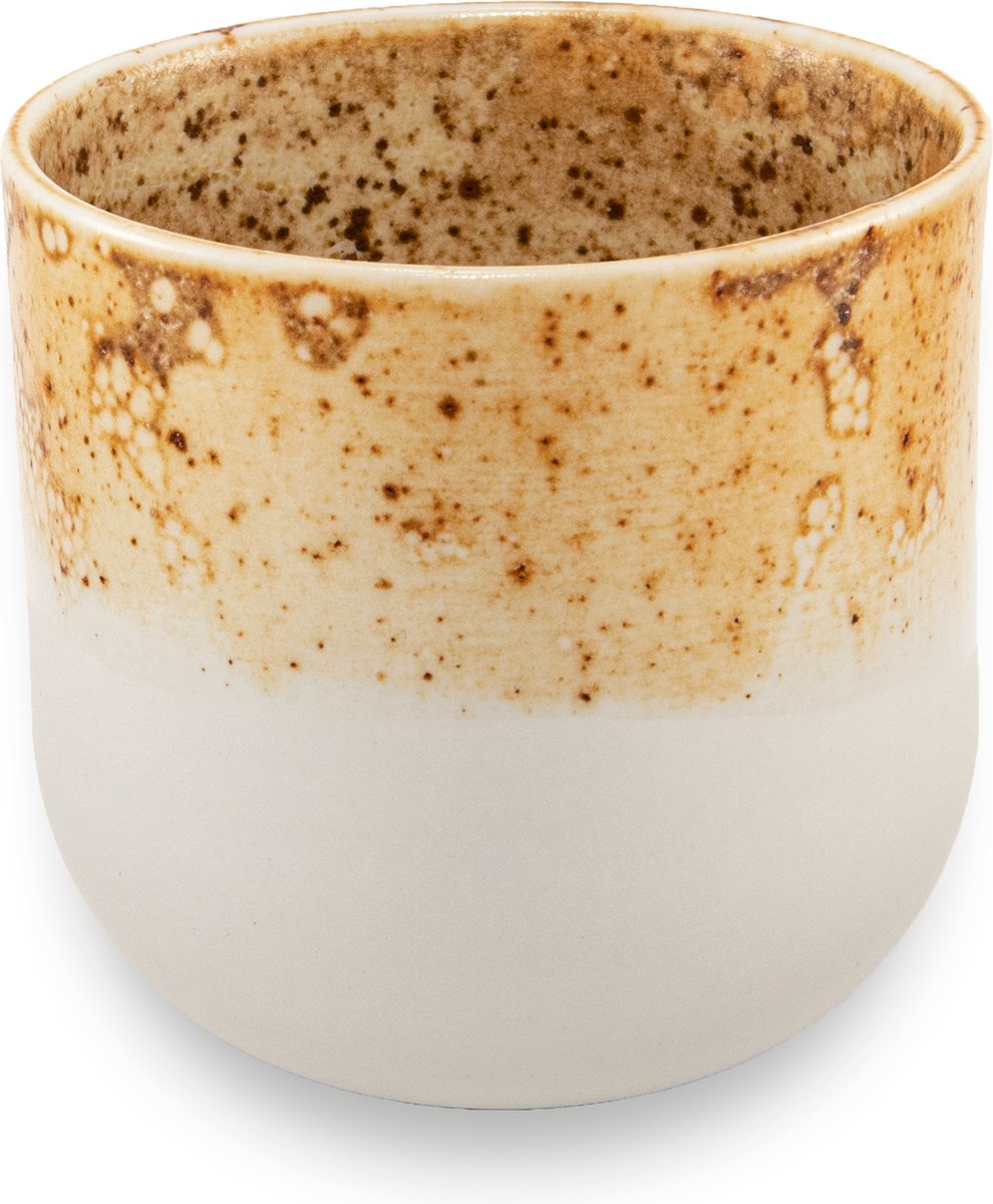 Karlijn Postma - Silt -Koffie kop - Handgemaakt porselein met afvalmateriaal van het Woudagemaal - Keramiek