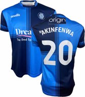 Globalsoccershop - Maillot de football Wycombe Wanderers FC - Maillot domicile 2022 - Taille M - Maillot de football anglais - Maillots de Maillots de football uniques - Voetbal - Akinfenwa - Avec impression - Maillot Akinfenwa