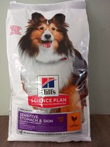 Hill's CP Sensitive Stomach & Skin with Chicken 12 kg