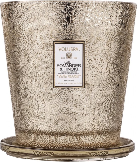 Voluspa GILT POMANDER & HINOKI 3 WICK HEARTH CANDLE bol