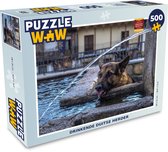 Puzzel Duitse herder - Hond - Fontein - Drinken - Legpuzzel - Puzzel 500 stukjes