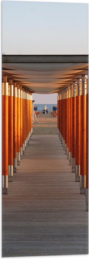 WallClassics - Vlag - Steiger over Strand - 30x90 cm Foto op Polyester Vlag