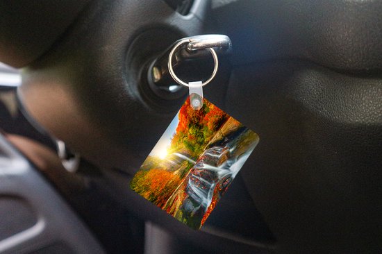 Porte-clés - Cascade - Nature - Automne - Rouge - Water - Cadeaux à distribuer - Plastique
