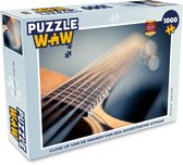 Puzzel Close up van de snaren van een Akoestische gitaar - Legpuzzel - Puzzel 1000 stukjes volwassenen