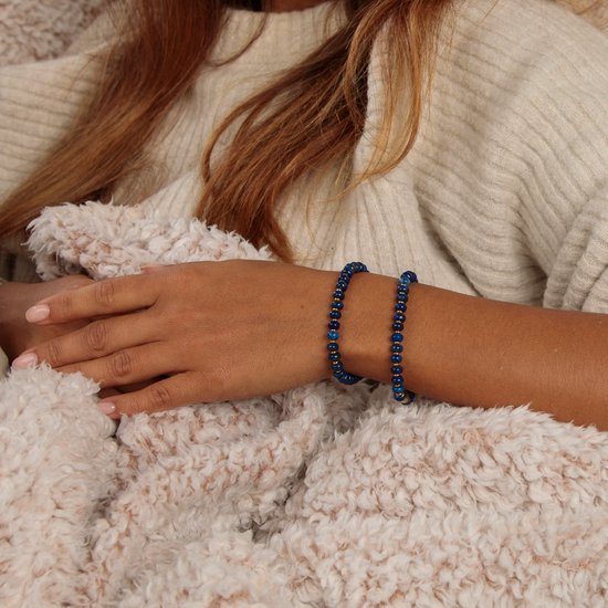 My Bendel - Elastische Armband met Lapis Lazuli Edelsteen Goudkleurig - Lapis Lazuli Armband - Zelfbewustzijn Versterker - met Luxe Cadeauverpakking | Sieraden Voor Dames | Maat S