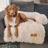 Origineel Hondendeken voor Bank– Hondenkleed Fluffy – Pluche Hondenbed - Hondenmand Premium - Volledig Afritsbaar - Beige