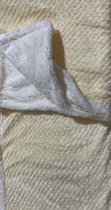 Luxe warme fleece plaid Ivory Dots 150 x 200 met extra schaap zijde