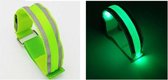 LED lichtband Groen - Lichtgevende band voor wandelen/fietsen/hardlopen - Lichtgevende band met reflectoren voor extra veiligheid in het donker - Inclusief Batterijen - Max. omtrek 33 cm