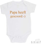 100% Katoenen Romper "Papa heeft gescoord:-)" Unisex Katoen Wit/tan Maat 62/68