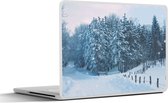 Laptop sticker - 11.6 inch - Bos - Sneeuw - Winter - 30x21cm - Laptopstickers - Laptop skin - Cover