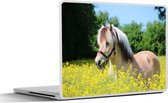 Laptop sticker - 15.6 inch - Paard - Bloemen - Geel - 36x27,5cm - Laptopstickers - Laptop skin - Cover