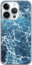 Leuke Telefoonhoesjes - Hoesje geschikt voor iPhone 14 Pro - Oceaan - Soft case - TPU - Natuur - Blauw
