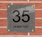 Naambordje voordeur plexiglas 15x15x0,5 cm met goud kleur afstanhouder model 1115 - Huisnummerbordje, naambordjes, naambordje huis, naamplaatjes,  huisnummer bordje, originele naambordjes voordeur, huisnummerbord met naam, originele huisnummer bord