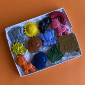 The Crayon Bug – Safari thema – Waskrijt – Handmade - Kleurrijk – 12 krijtjes – Krijt voor kinderen – Educatief & creatief – Kleuren en tekenen – Dieren krijtjes - Jungle thema – Was krijt – Handgemaakt