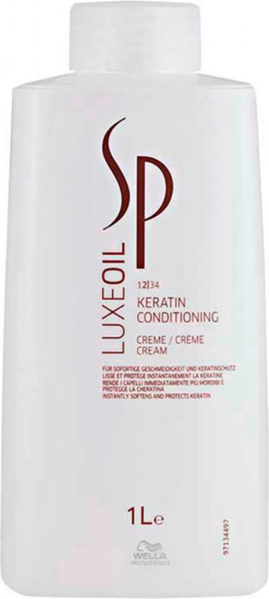 Bouteille blanche avec Wella Professionals SP Luxeoil Keratin Conditioning crème, 1 litre.