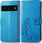 Mobigear Telefoonhoesje geschikt voor Google Pixel 7 Hoesje | Mobigear Clover Bookcase Portemonnee | Pasjeshouder voor 3 Pasjes | Telefoonhoesje voor Pinpas / OV Kaart / Rijbewijs - Blauw