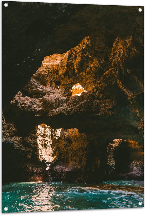 Poster Sur Toile 'Grotte De Nick' - Décoration Murale 60 X 90 Cm - Pour Salon, Chambre, Bureau - Personnalisation Possible