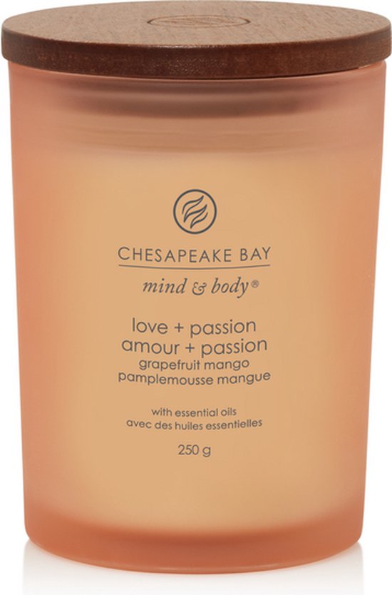 Chesapeake Bay Love & Passion - Grapefruit Mango Medium Candle