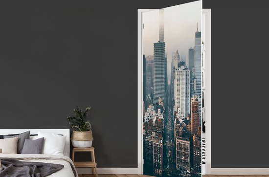 Deursticker Skyline van New York - 90x235 cm - Deurposter