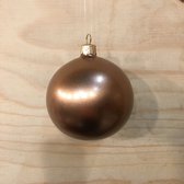 Bruine Kerstballen van mat glas 8 cm - doosje van zes