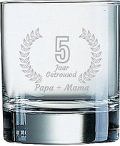 Gegraveerde Whiskeyglas 20cl Papa + mama 5 jaar getrouwd