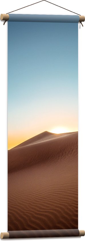 WallClassics - Textielposter - Hoge Duinen in de Woestijn - 30x90 cm Foto op Textiel