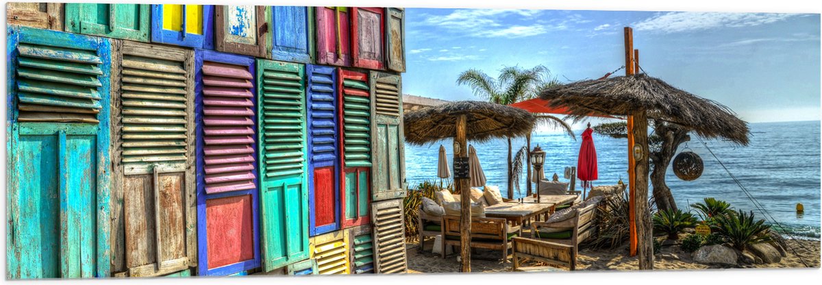Acrylglas - Bankjes en Parasol dicht aan het Water - 120x40 cm Foto op Acrylglas (Wanddeco