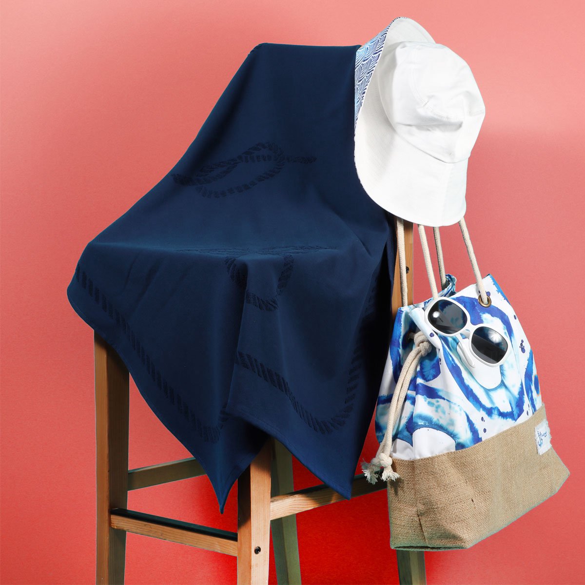 Anemoss Anker Strandhanddoek Volwassenen - Badhanddoek - 70x140 cm - Marineblauw