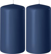 2x Donkerblauwe cilinderkaarsen/stompkaarsen 6 x 12 cm 45 branduren - Geurloze kaarsen donkerblauw - Woondecoraties