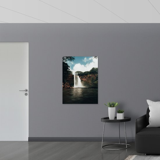 WallClassics - Drapeau - Chute d'eau élevée dans le lac - Photo 75x100 cm sur drapeau en polyester