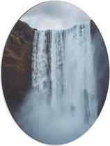 WallClassics - Dibond Ovaal - Spetterende Waterval  - 51x68 cm Foto op Ovaal (Met Ophangsysteem)