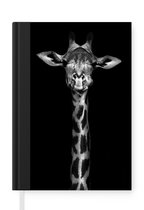 Notitieboek - Schrijfboek - Giraffe - Portret - Dieren - Zwart - Wit - Notitieboekje klein - A5 formaat - Schrijfblok