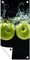 Wanddecoratie buiten Appels - Fruit - Water - Zwart - Groen - 80x160 cm - Tuindoek - Buitenposter