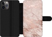Bookcase Geschikt voor iPhone 11 Pro telefoonhoesje - Marmer print - Roze - Luxe - Marmer printlook - Glitter - Design - Met vakjes - Wallet case met magneetsluiting