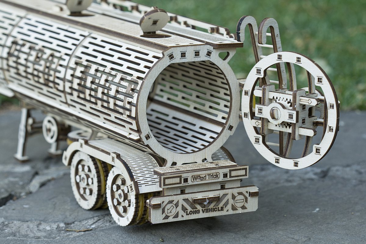 Wood Trick – Modelbouw 3D houten puzzel – de Tankaanhangwagen – Tank Trailer – Uitbreiding op Grote Vrachtwagen Big Rig - 220 stuks - Geen lijm noch verf nodig! — afbeelding 17