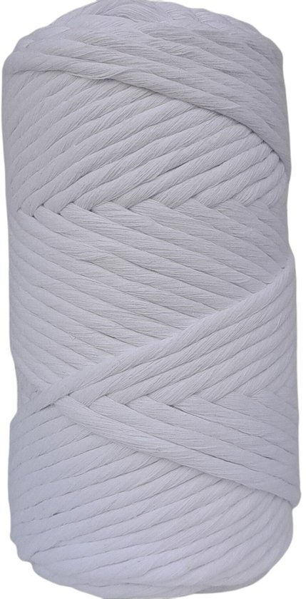 Crafted Comfort: The Art of Macramé Baskets