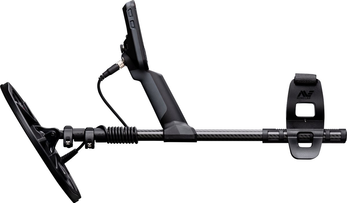 Minelab EQUINOX 700. Metaaldetector voor Beginners, Gevorderden, Professionals. Overal inzetbaar, Waterdicht tot 5 mtr, Multi-IQ, Bluetooth, Oplaadbaar, Draadloze hoofdtelefoon (niet waterdicht), Carbon stelenset, 3 jaar garantie.