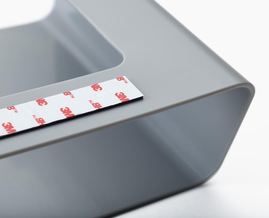 Détail de l'organisateur Joseph Joseph gris, avec une bande adhésive 3M visible.