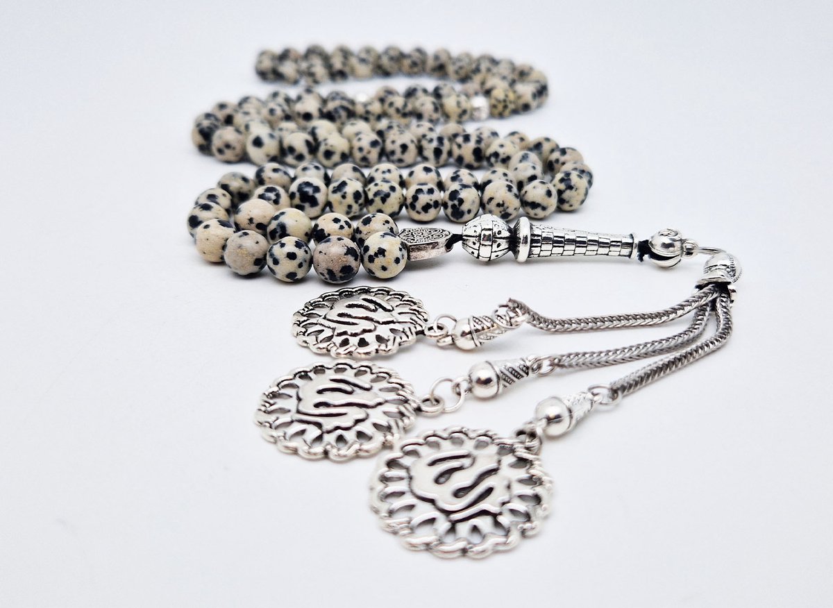 Handgemaakte tesbih "Tasbih" natuursteen " Jasper Dalmatin" - Aantal kralen 99 - Diameter kralen 8MM - met metaal tassel "Allah Muzakhrafa" - Een mooi cadeau-idee