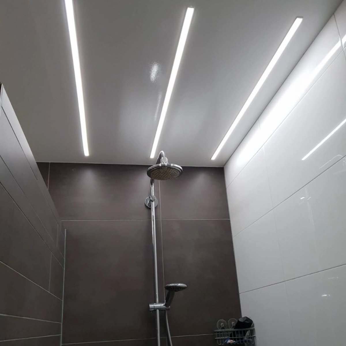 Led strip douche verlichting - 2 meter - Complete set - Plug&play - Helder wit licht - Badkamerverlichting - Badkamer lamp
