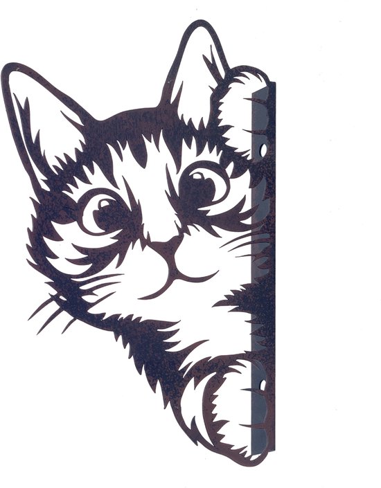 Zwart metalen kattenfiguur dat nieuwsgierig omhoog kijkt, met zijn pootje op de rand.