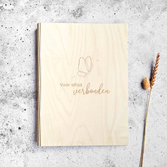 Condoleanceboek | A4 houten map | Voor altijd verbonden | Vlinder | Zonder inhoud - Fien & Feau