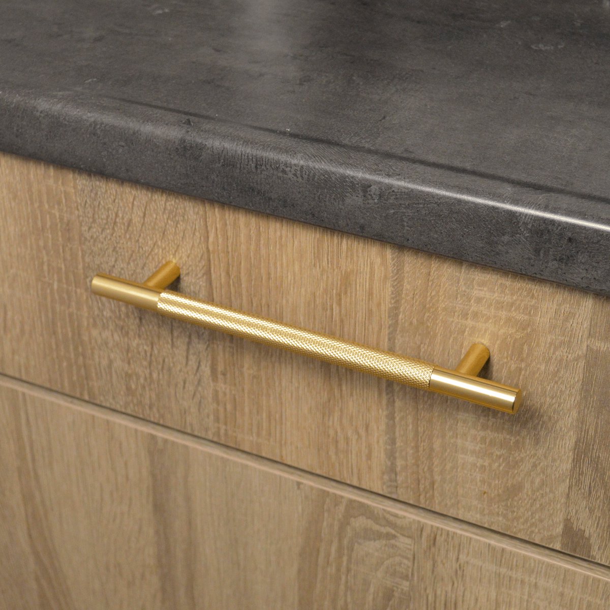 Handgreep - VNSTRA Dubai - Handgreep Goud - 192mm - Grote Gouden Deurgreep - Design Keukengreep 192mm - Strakke Moderne Meubelgreep