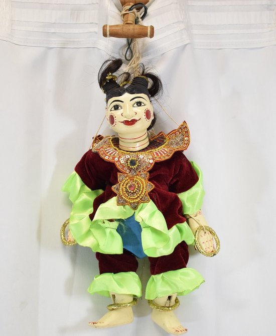 ZoeZo Design - Kleine Oosterse Marionet - afkomstig uit Myanmar- Birma - handgemaakt - kraaltjes - lengte zonder touwtjes 35 cm